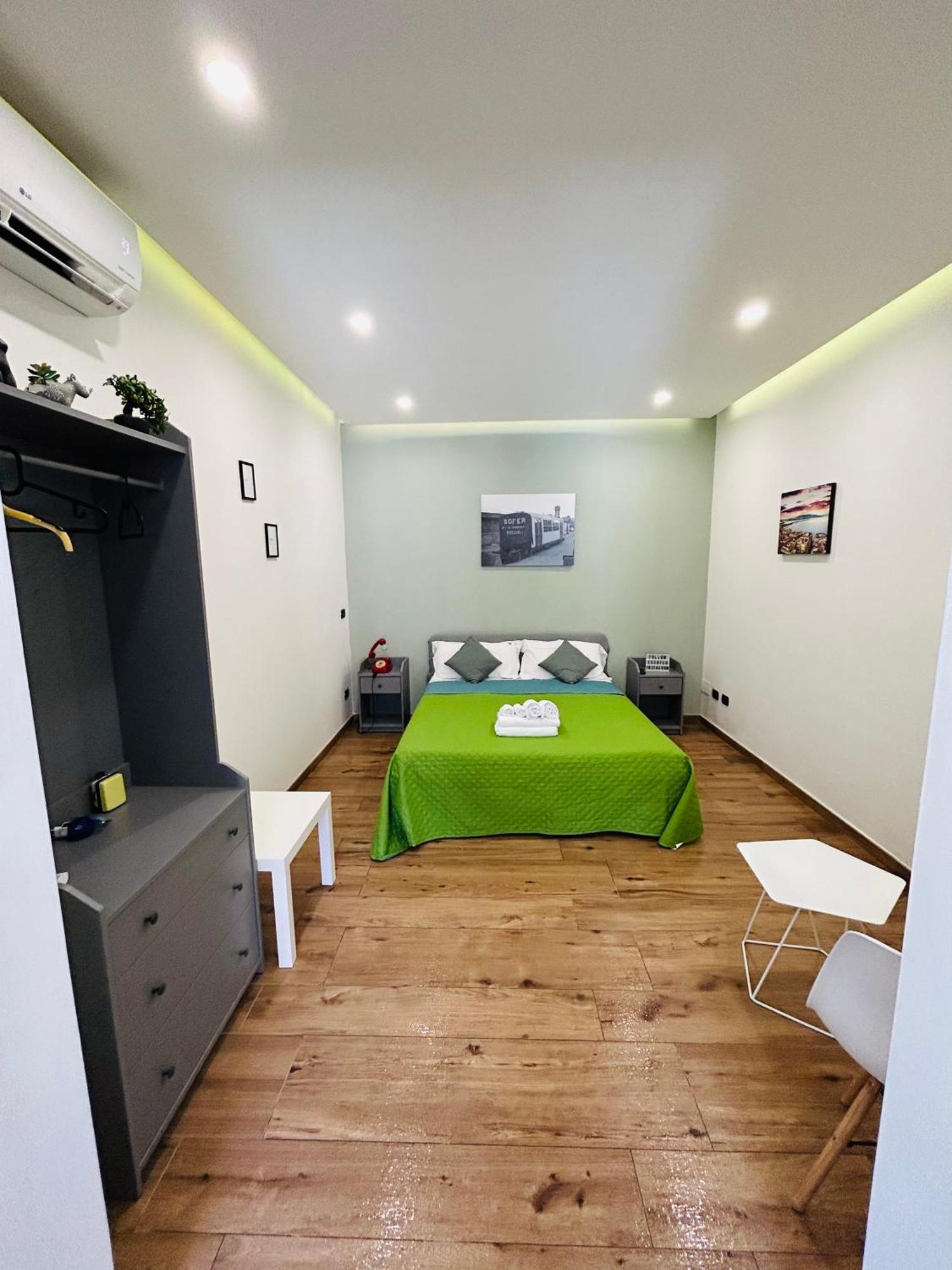Pozzuoli B&B Exsofer Bagian luar foto